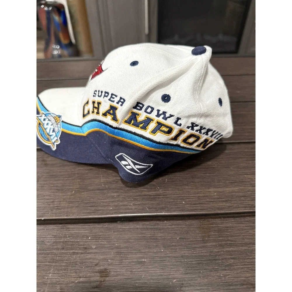 Tampa Bay Buccaneers Super Bowl XXXVII Champions Hat Cap Reebok Adjustable